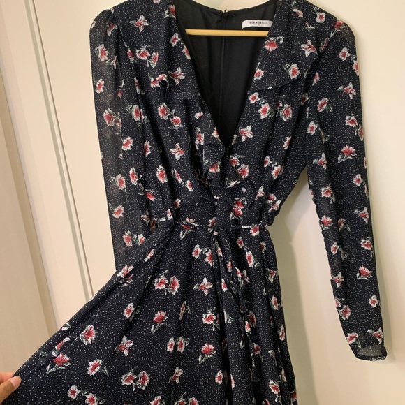 Glamorous Wrap Tea Dress With Ruffle In Print - Picture 5 of 9